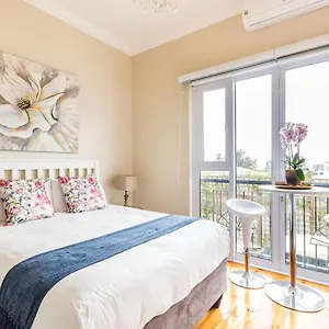 https://vesper-apartments.hotels-capetown.com