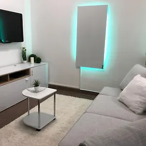 Modern Center Studio Under The Castle Ii Free Parking Apartamento